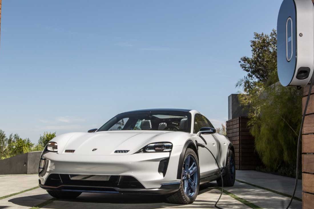 Castello Dal Pozzo - Ricarica Porsche